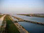 Pescarii cer interzicerea pescuitului știucii în Deltă
