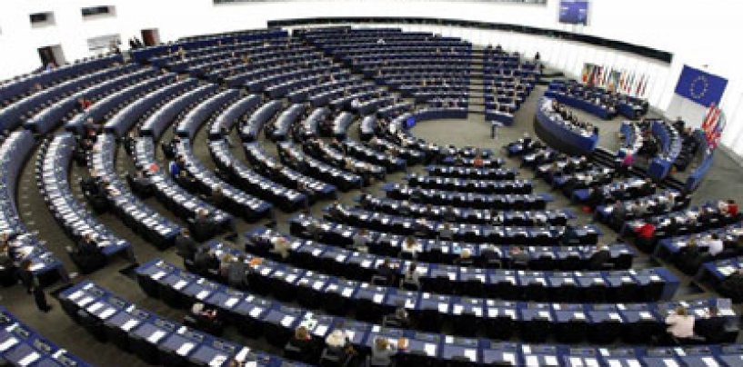 EurActiv: Sondaje pre-electorale UE: Partidul Popular European – cu 11 locuri inaintea Socialistilor, euroscepticii castiga teren