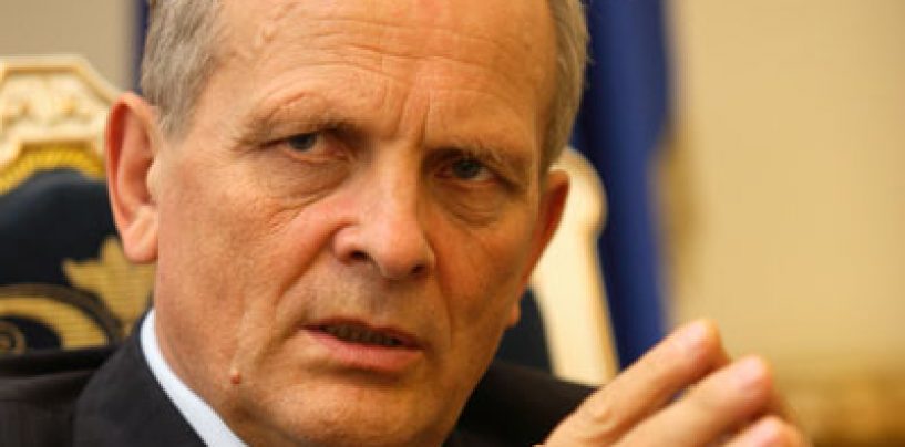 Stolojan: Daca dreapta nu coopereaza, ajungem bucurosi sa il votam pe Iliescu