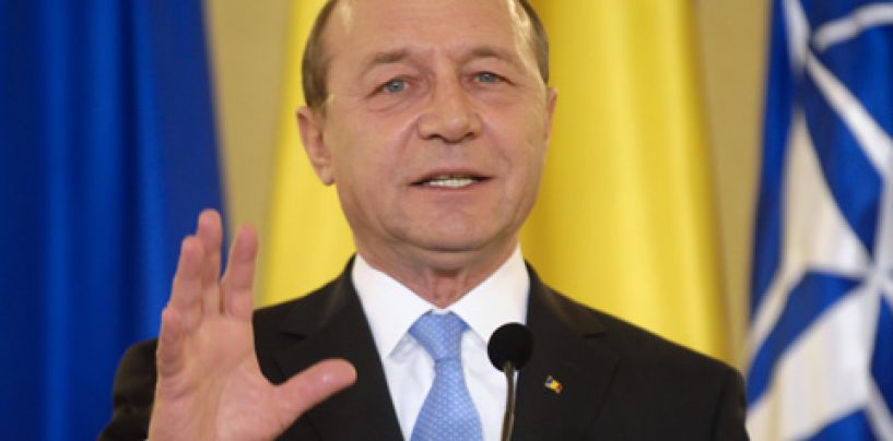Traian Băsescu: Am informaţii despre acte de coruptie la contractarea autostrăzii Comarnic-Braşov