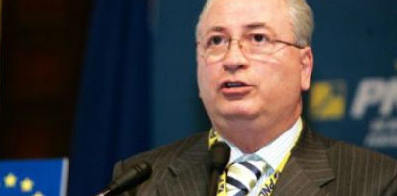Puiu Hasotti (PNL): Senatorii liberali vor vota declaratia privind demisia lui Traian Basescu