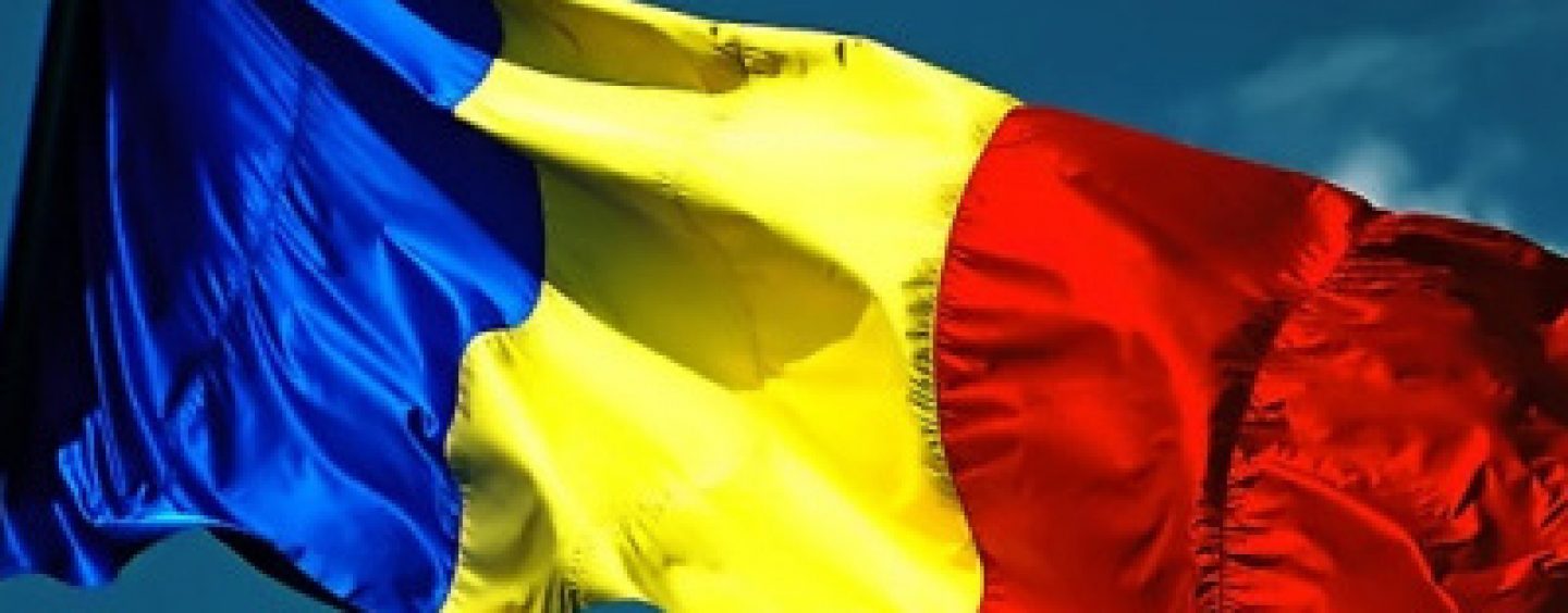 Solidaritate romaneasca. Un pescar filmeaza doi oameni care se ineaca in Jiu fara sa incerce sa le ofere ajutor