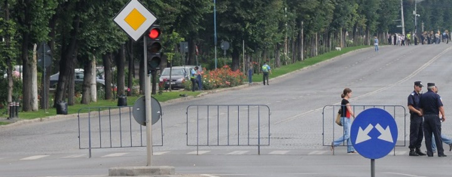 Traficul din Capitală, restricţionat în weekend pentru biciclisti şi alte evenimente. Care sunt rutele ocolitoare