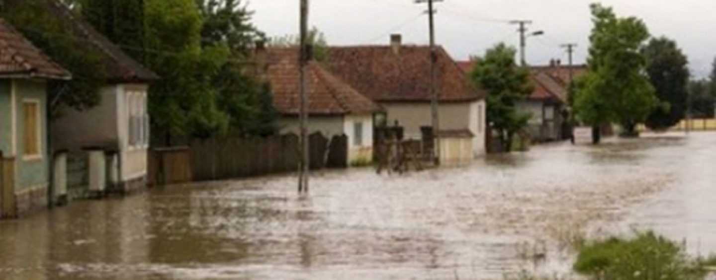 Din nou natura s-a dezlantuit. Cod rosu de inundatii pe raurile din Oltenia