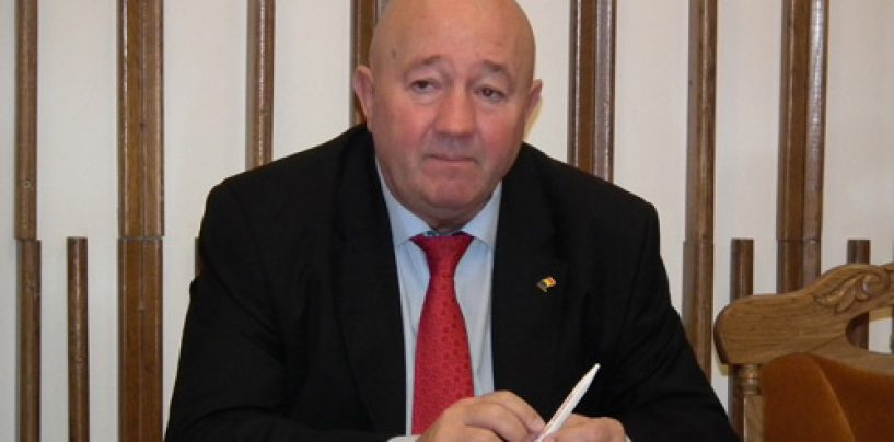 Primarul din Satu Mare a descoperit in biroul sau 3 microfoane artizanale. A sesizat STS