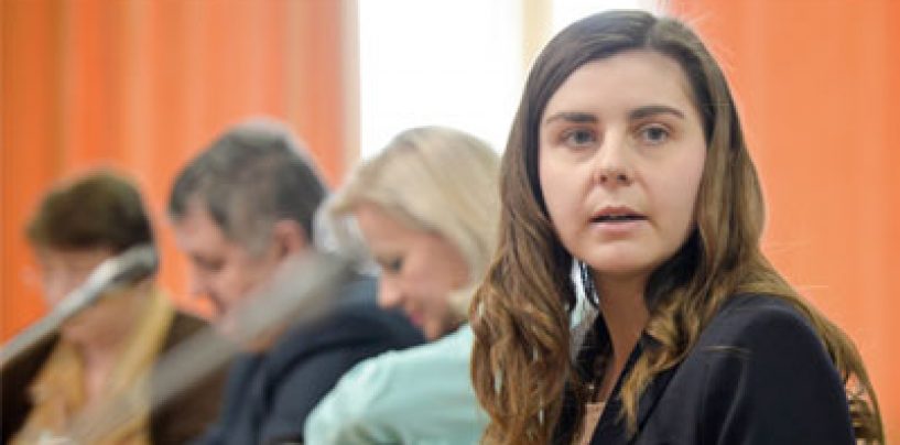 Prima reactie a ministrului Finantelor, Ioana Petrescu: A fost o intalnire politica