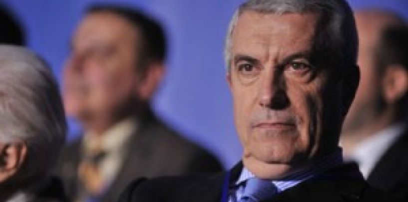 Calin Popescu Tăriceanu a început strângerea de semnături pentru candidatura sa la prezidențiale