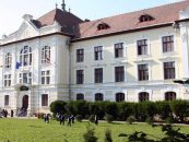 Un nou liceu romanesc, pe cale a fi desfiintat. UDMR continua politica de purificare etnica din scolile ardelene