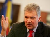Adriean Videanu, urmarit penal pentru abuz in serviciu. In acelasi dosar, a treia oara