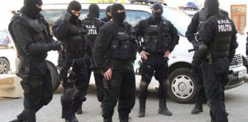 Poliția Română spune că amenințarea primită pe e-mail de mai multe instituții de învățământ nu s-a dovedit a fi reală