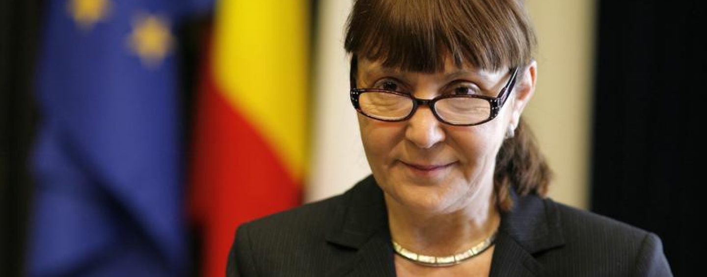 Monica Macovei cere Baroului Bucuresti excluderea lui Victor Ponta din avocatura