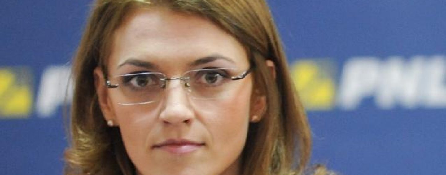 Alina Gorghiu (PNL): Victor Ponta este lupul imbracat in bunicuta din Scufita Rosie