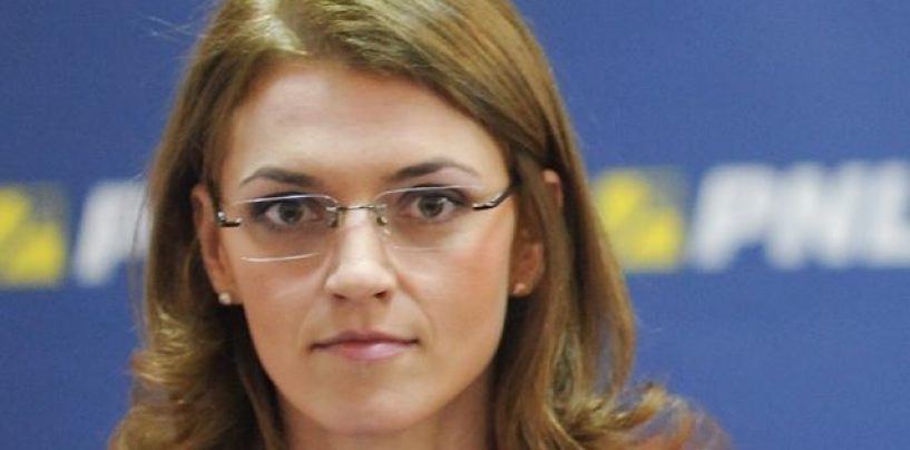 Alina Gorghiu (PNL): Victor Ponta este lupul imbracat in bunicuta din Scufita Rosie