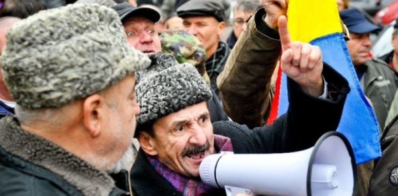 O noua lege pentru revolutionari: indemnizatie de 2020 pe luna