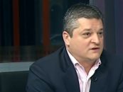 Cum s-a cocotat, pe umerii femeilor, in lumea buna a politicii bucurestene, un interlop din Satu Mare