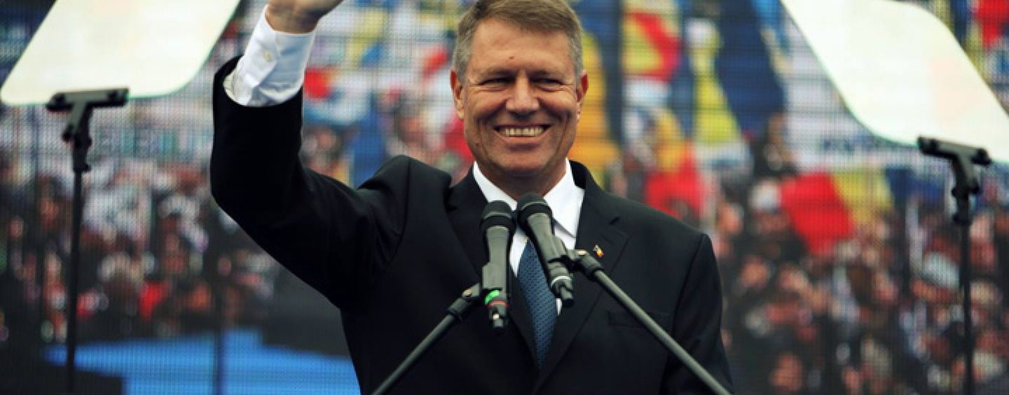 Calatorie de lux la Bruxelles. Klaus Iohannis zboara cu un avion Challenger 300