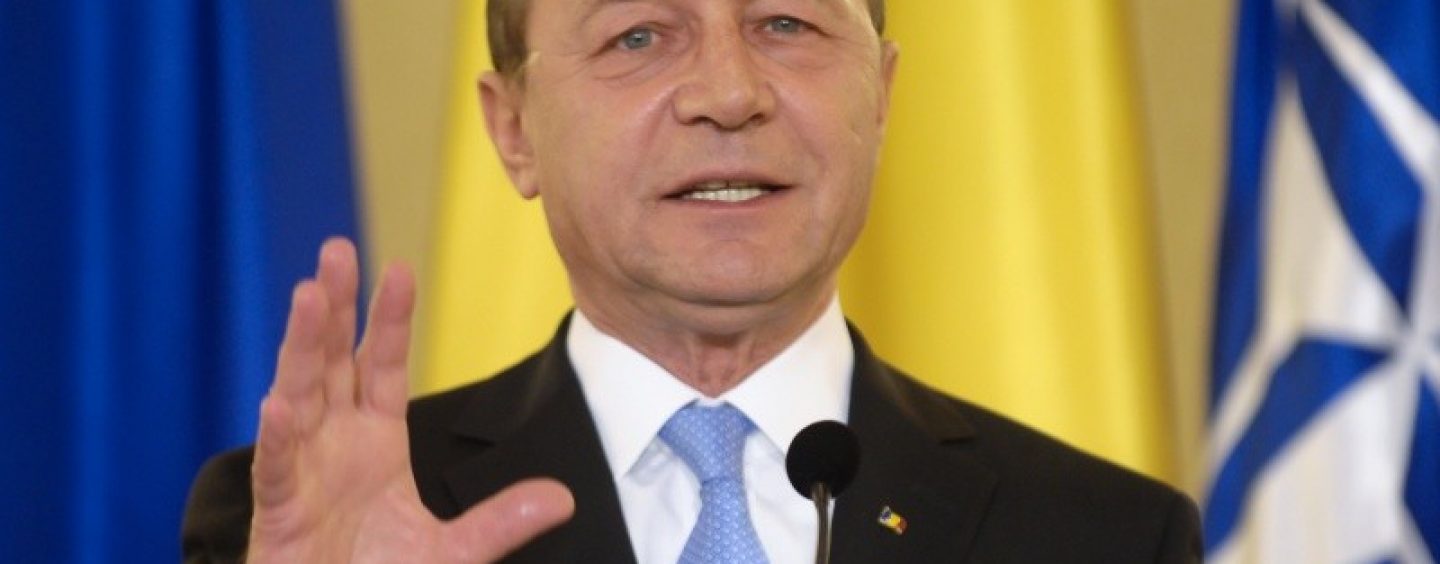Traian Basescu in corzi! El cere mediere in razboiul cu senatoarea Gabriela Firea. Ca sa scape de judecata!