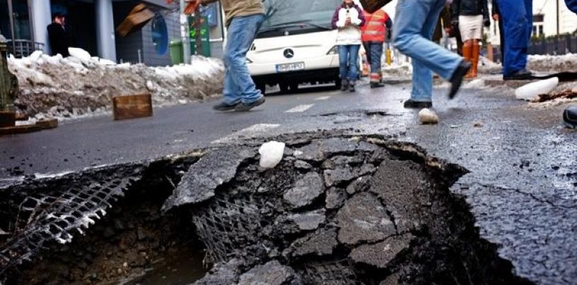 Francezii de la Apa Nova stiu de ce! Pretul la apa pentru bucuresteni s-a marit exact cu suma data drept spaga la Primaria Capitalei