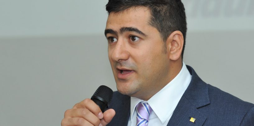 Dan Cristian Popescu (PNL): In masina lui Gabriel Oprea se afla si o consiliera suspect de apropiata