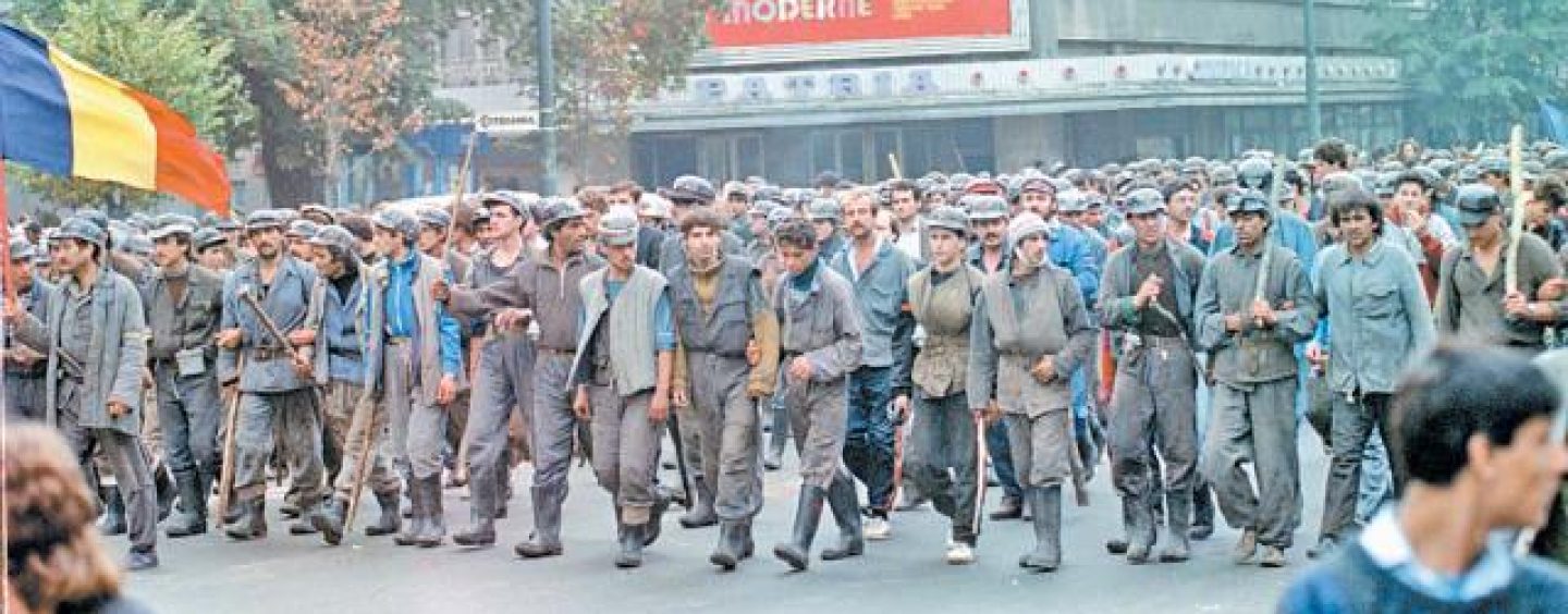 Petre Roman,  Victor Atanasie Stanculescu si Gelu Voican Voiculescu, urmariti penal pentru crime impotriva umanitatii in dosarul Mineriadei din 1990