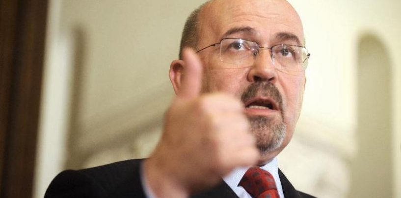 UDMR fuge de votul prin corespondenta ca dracu de tamaie. Cum ramane insa cu dubla cetatie a maghiarilor?
