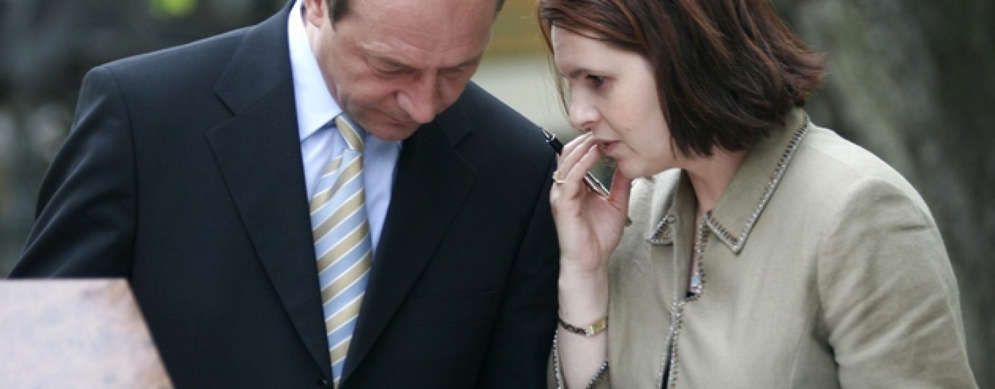 Santajul lui Traian Basescu la adresa Adrianei Saftoiu: Am avut niste interceptari telefonice. Institutiile mi le-au pus la dispozitie