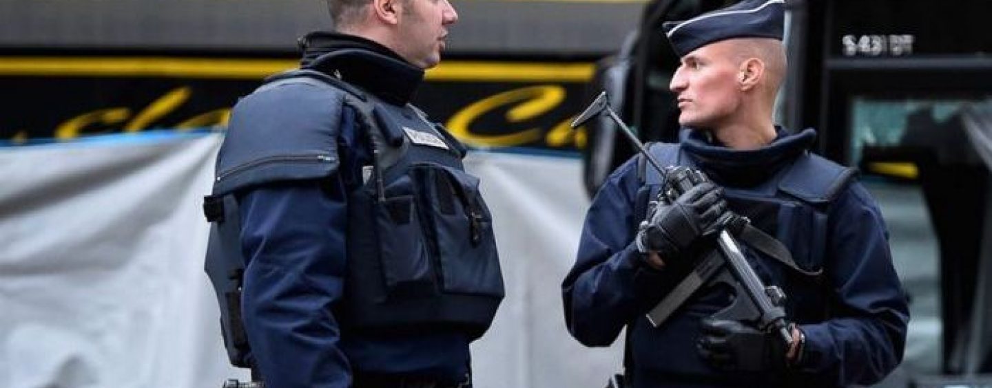 Un noua tentativa de atac terorist la Paris. Atacatorul a fost impuscat mortal