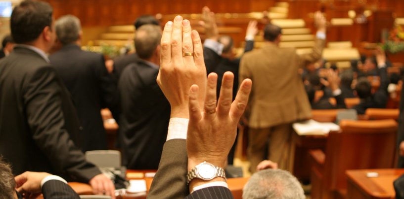 PSD anunta ca UNPR si ALDE vor vota legea defaimarii initiata de Liviu Dragnea