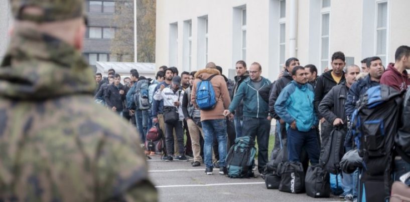 Acuze. Grecia acționează ca ”o agenție de voiaj” pentru migranți, spune cancelarul Austriei