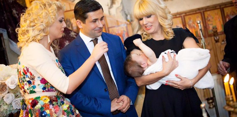 Cine seamana se aduna! Traian Basescu, impreuna cu Elena Udrea, la botezul fiului candidatului MP la Primaria Cluj-Napoca