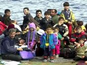 Cum sunt întâmpinaţi imigranţii. Gărzile de coastă turce loveau cu beţe o ambarcaţiune, în Mareea Egee