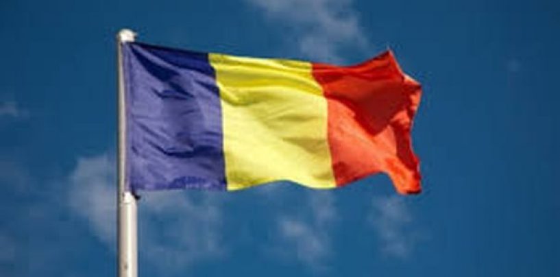 Tricolorul, la loc de cinste. Închisoare pentru cei care consideră “nedemn de atenție” drapelul României