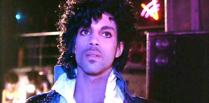Celebrul muzician PRINCE a murit