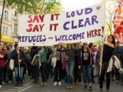 Ăştia şi-o caută cu lumânarea. Manifestanţi pro-refugiaţi au atacat forţele de ordine la graniţa italo-austriacă