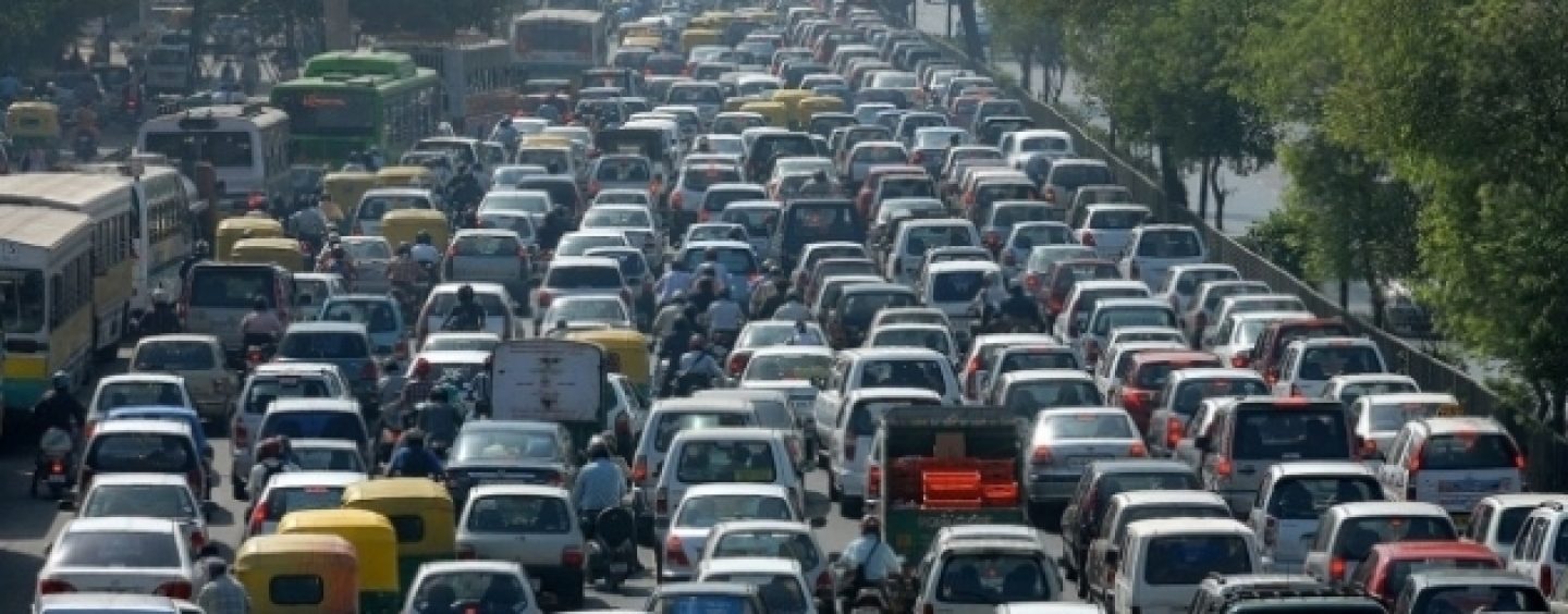 VANZARILE DE AUTOVEHICULE AU CRESCUT CU 6,9% IN ROMANIA, LA 5 LUNI, IMPORTURILE DE AUTOTURISME RULATE AU URCAT CU 25,1%