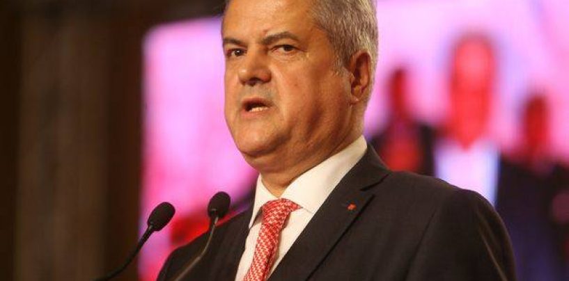 Adrian Nastase: Scaunele alesilor Romaniei, schitate dupa modelul celor din Parlamentul Turciei
