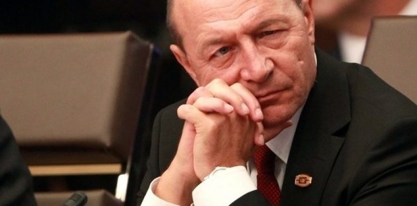 Traian Băsescu și slăbiciunile sale umane. Este răcit cobză și a căzut la pat