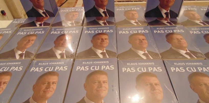 Minciuni prezidențiale. Statul român finanțează editarea cărții lui Klaus Iohannis în limba chineză