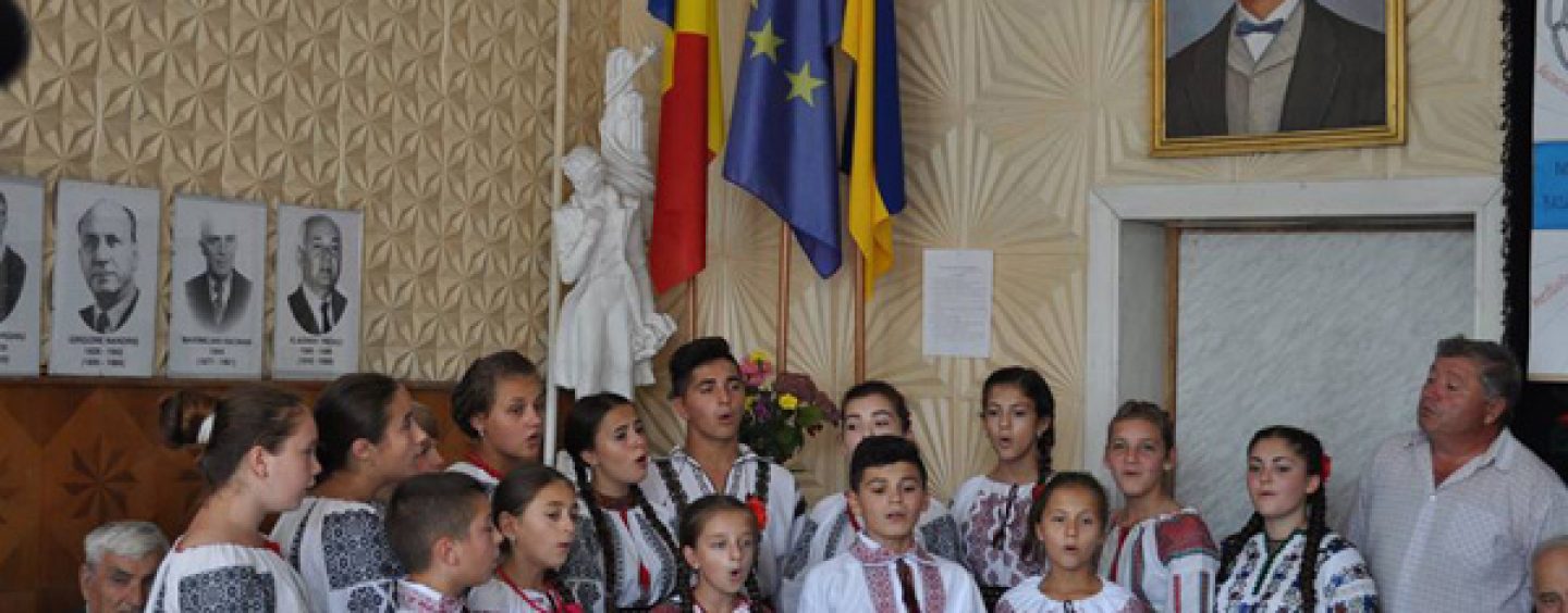 Românii, cu dublă cetățenia din regiunea Cernăuți, concediați de autoritățile ucrainiene