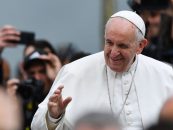 Vizita Papei Francisc în România. A fost primit cu onoruri militare, la Cotroceni