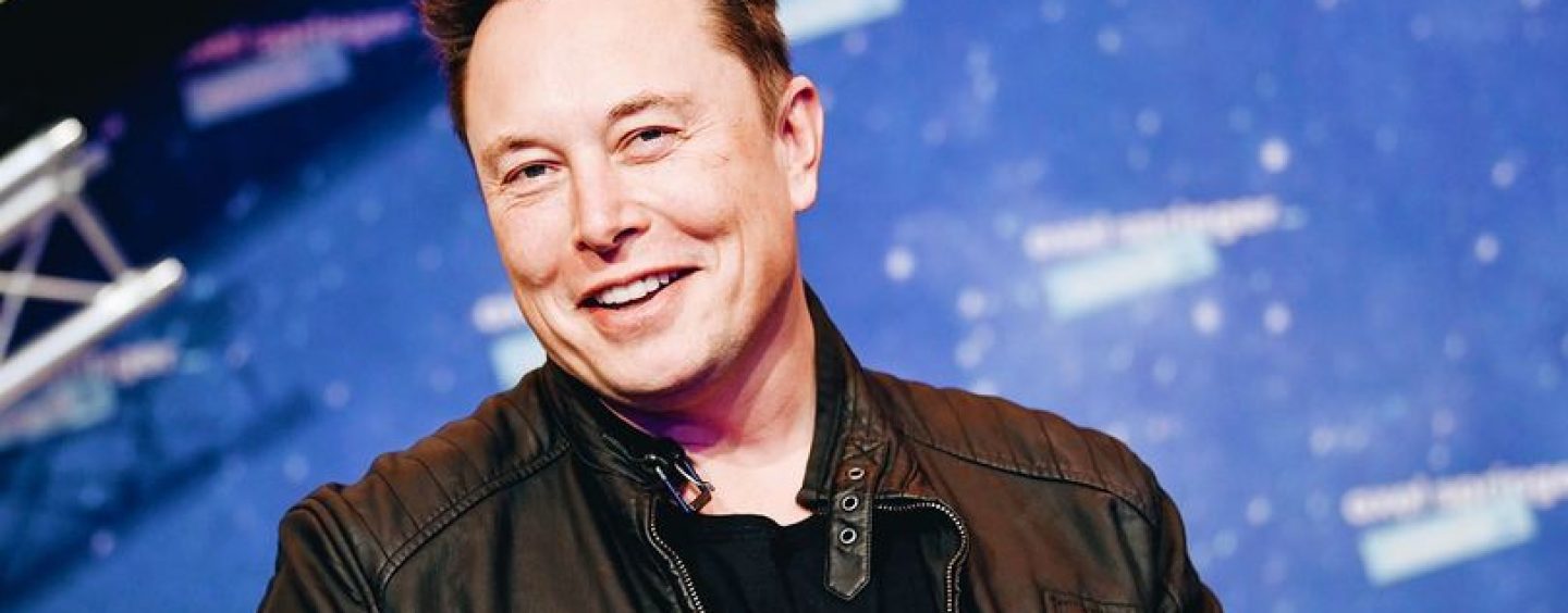 Elon Musk si Grimes, un cuplu enigmatic