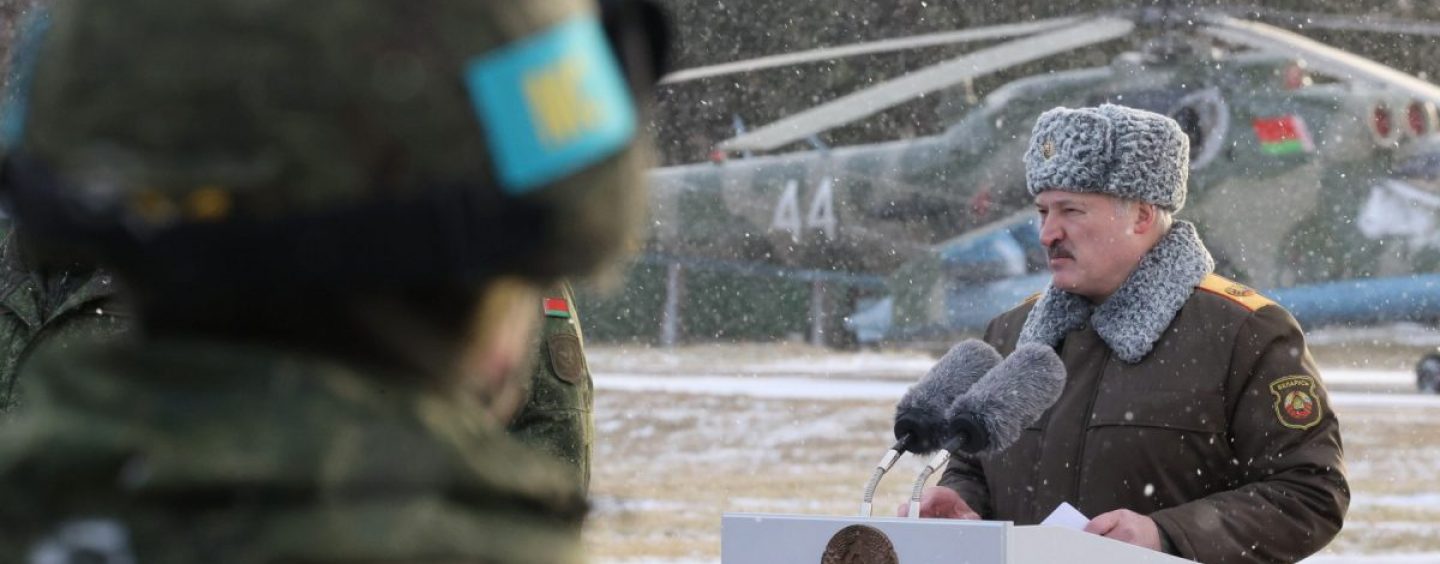 Belarus se alătură Rusiei în atacul Ucrainei. Tancurile au trecut granița