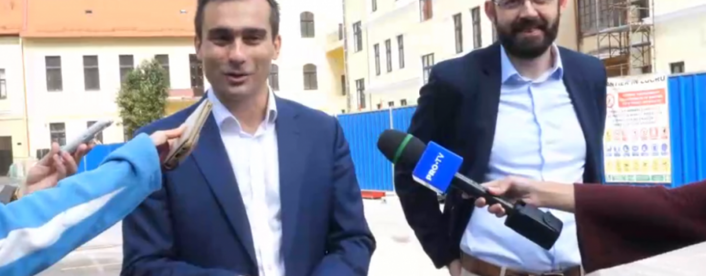 Implozie în USR! Interesele de gașcă pun laba pe partid