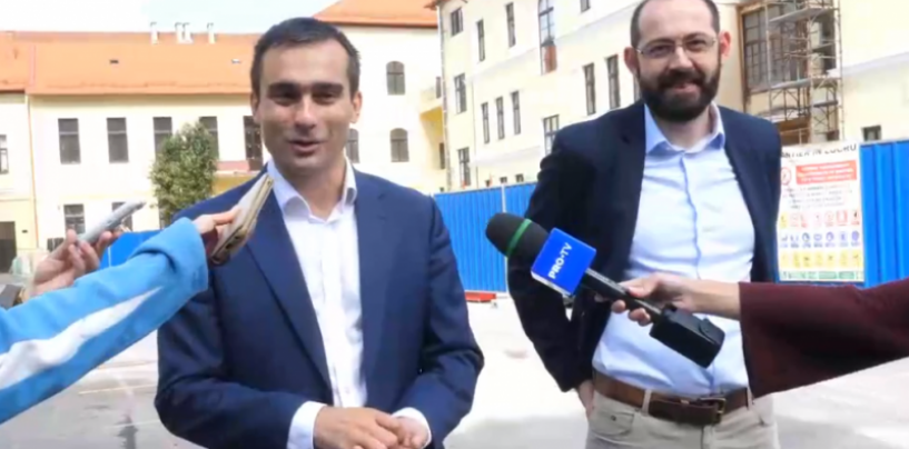 Implozie în USR! Interesele de gașcă pun laba pe partid