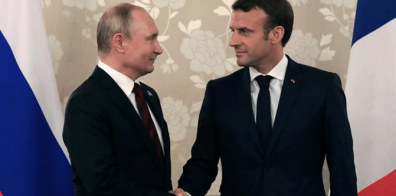 Macron, sfârtecat la Moscova. Putin către Ucraina: Îndură, frumusețea mea