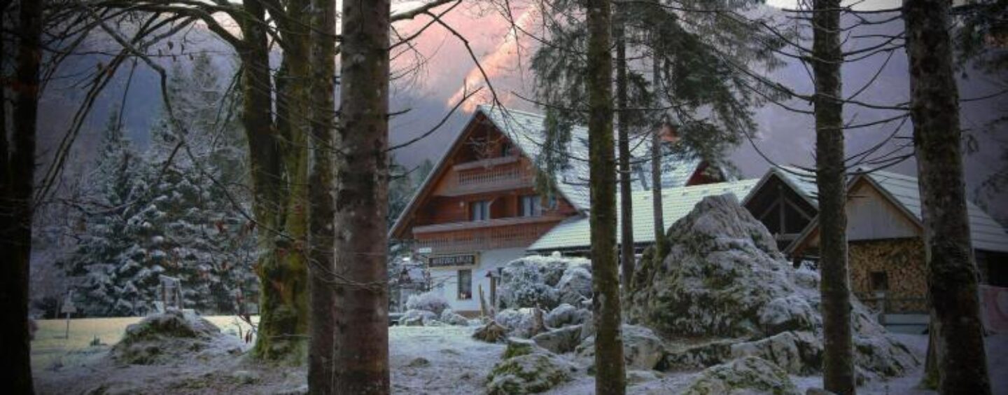 Cum îți poți întreține mai ușor casa de vacanță? Top 3 sfaturi de care să ții cont