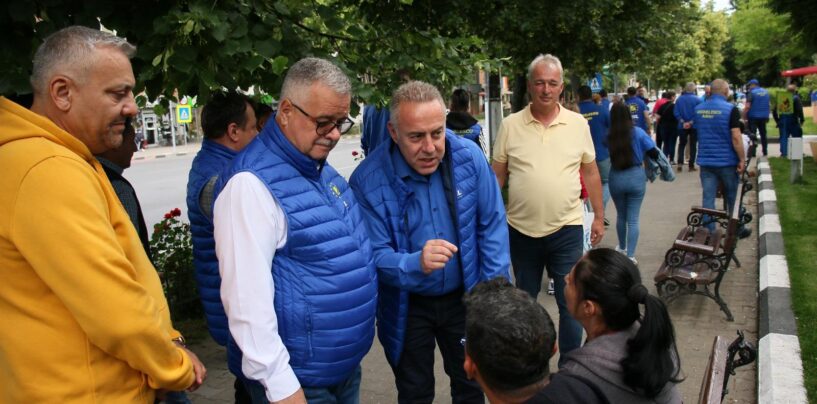 Adrian Anghelescu și echipa PNL continuă întâlnirile cu cetățenii