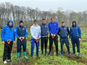 Canotorii români au plantat azi 1000 de stejari în „Pădurea Campionilor”