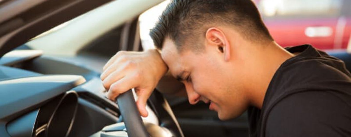De ce unii șoferi își pierd încrederea după ce iau permisul auto și refuză să mai conducă?