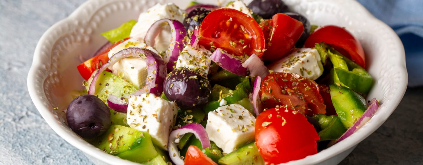 7 idei de salate rapide pentru zile caniculare